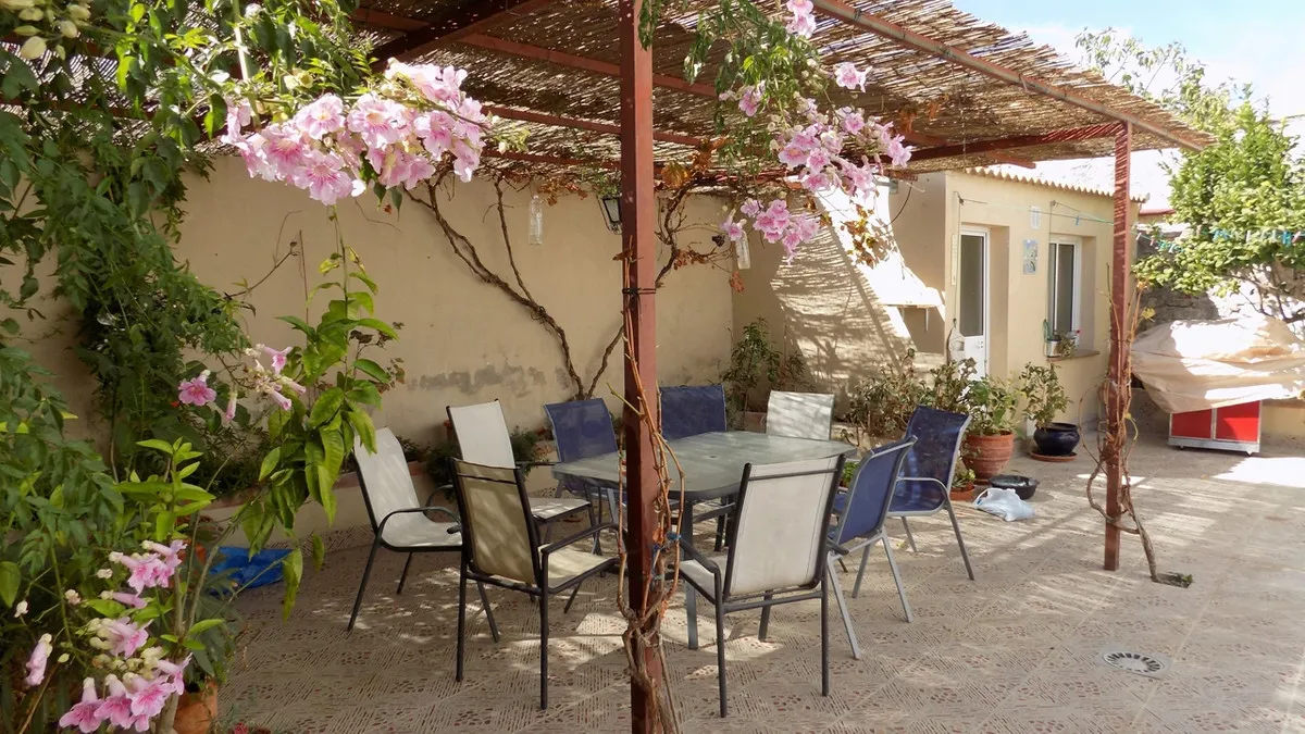 5fa86a76-da38-4d36-aeb0-f16c93a4a58c