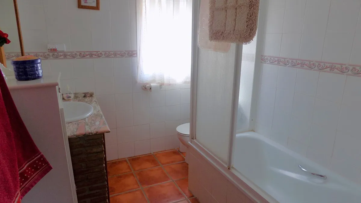 ff6b24cf-7768-42e6-b176-75c33b32853c