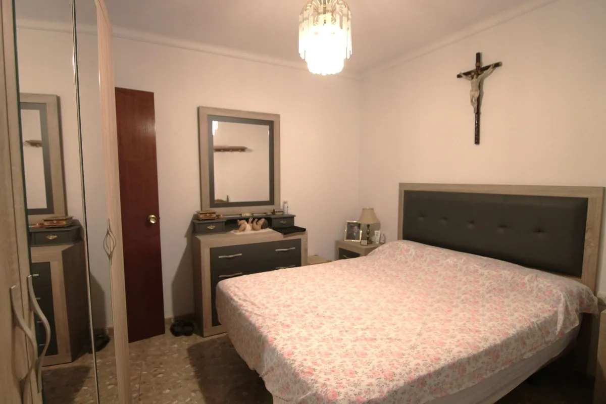 28f464f3-f964-4733-a0ff-0ae28dec35fc