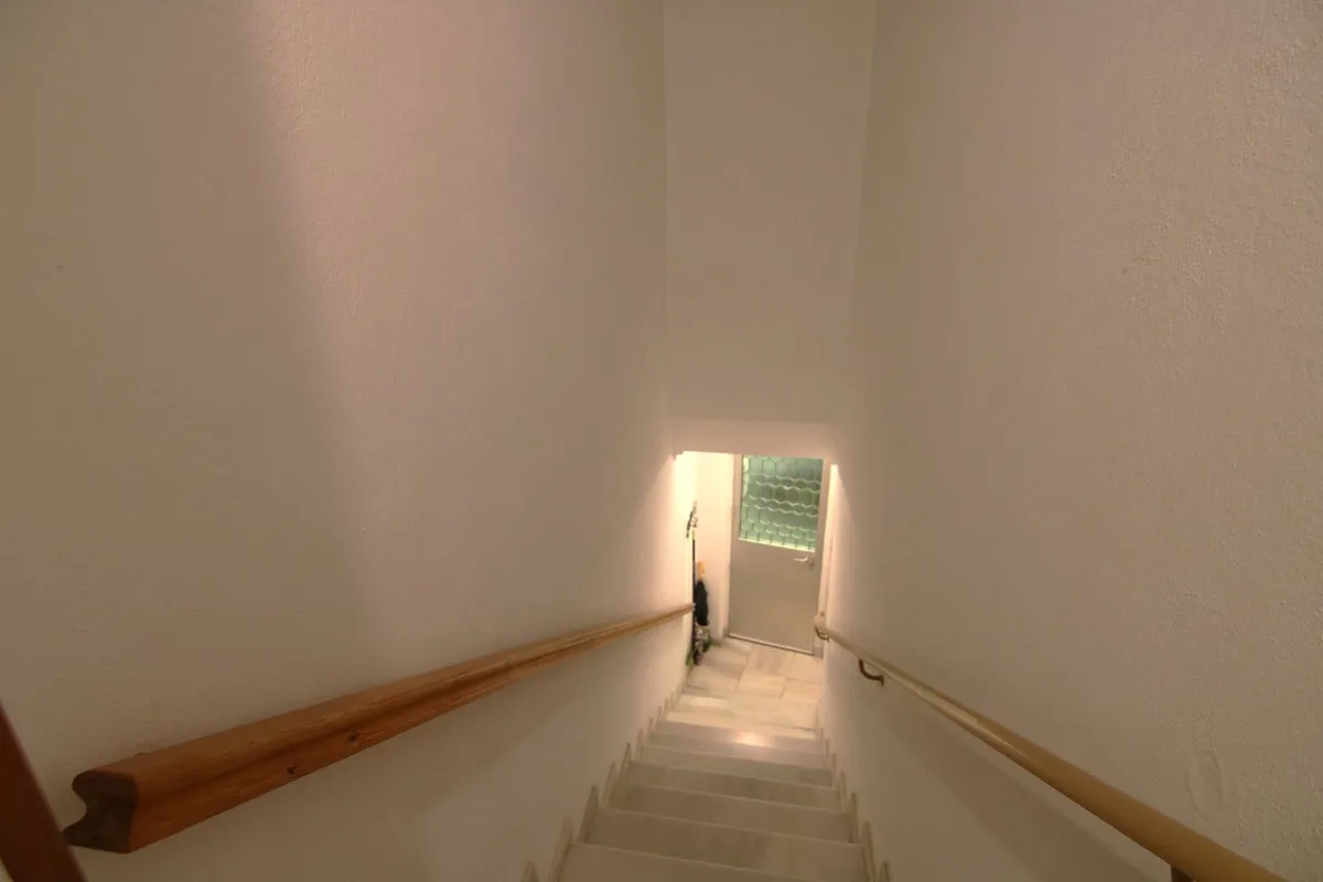 a0b3fbd4-d077-42d4-8a0e-2d9501927ab9