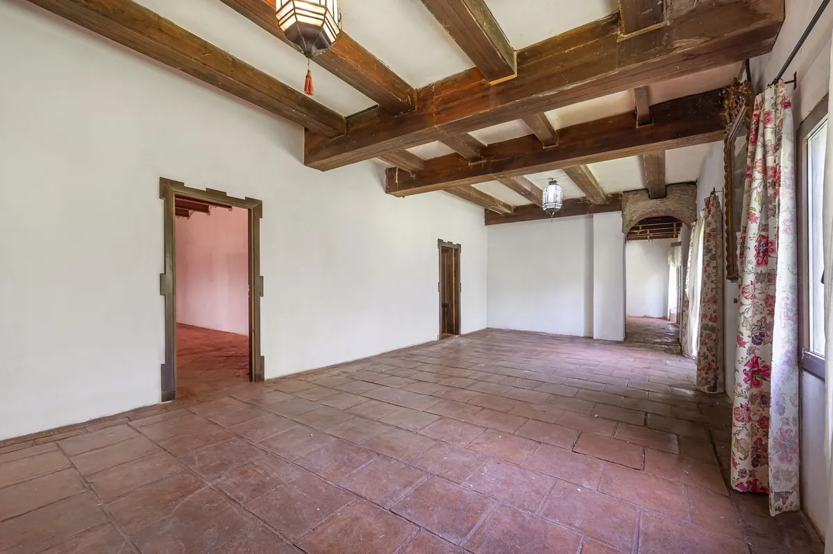 eb71a9fb-7fa8-46f5-b241-c85e7daa0bd3