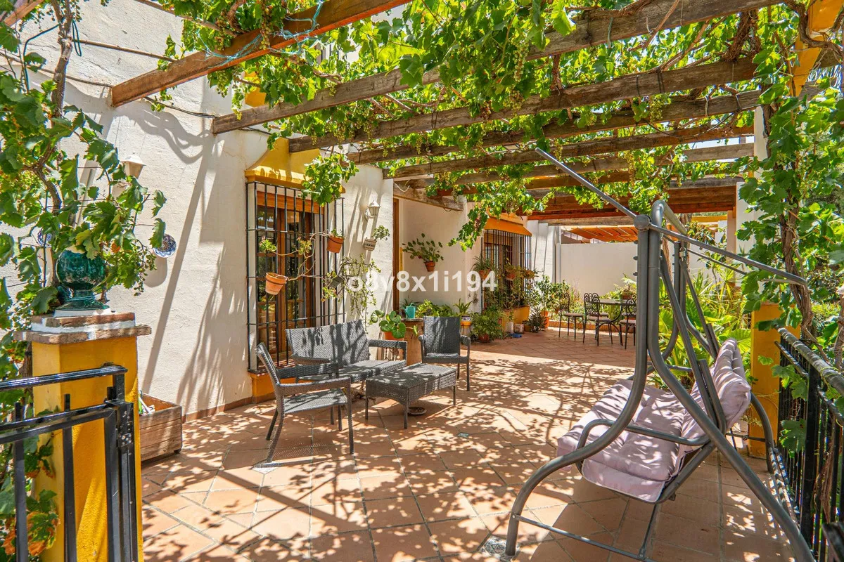 98981895-4c4d-4ce7-8b9b-c6f33239e3ba