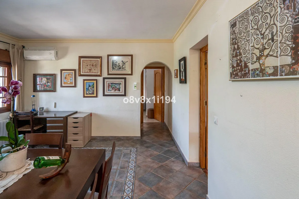 b07489a9-053a-4307-a6c8-d811c128c7ec