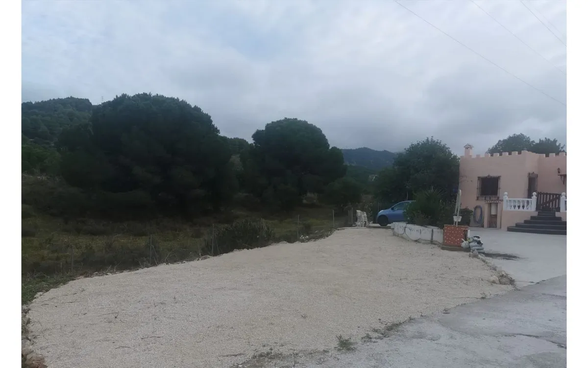 901af39f-7278-4d43-b890-1c2d37312e0f