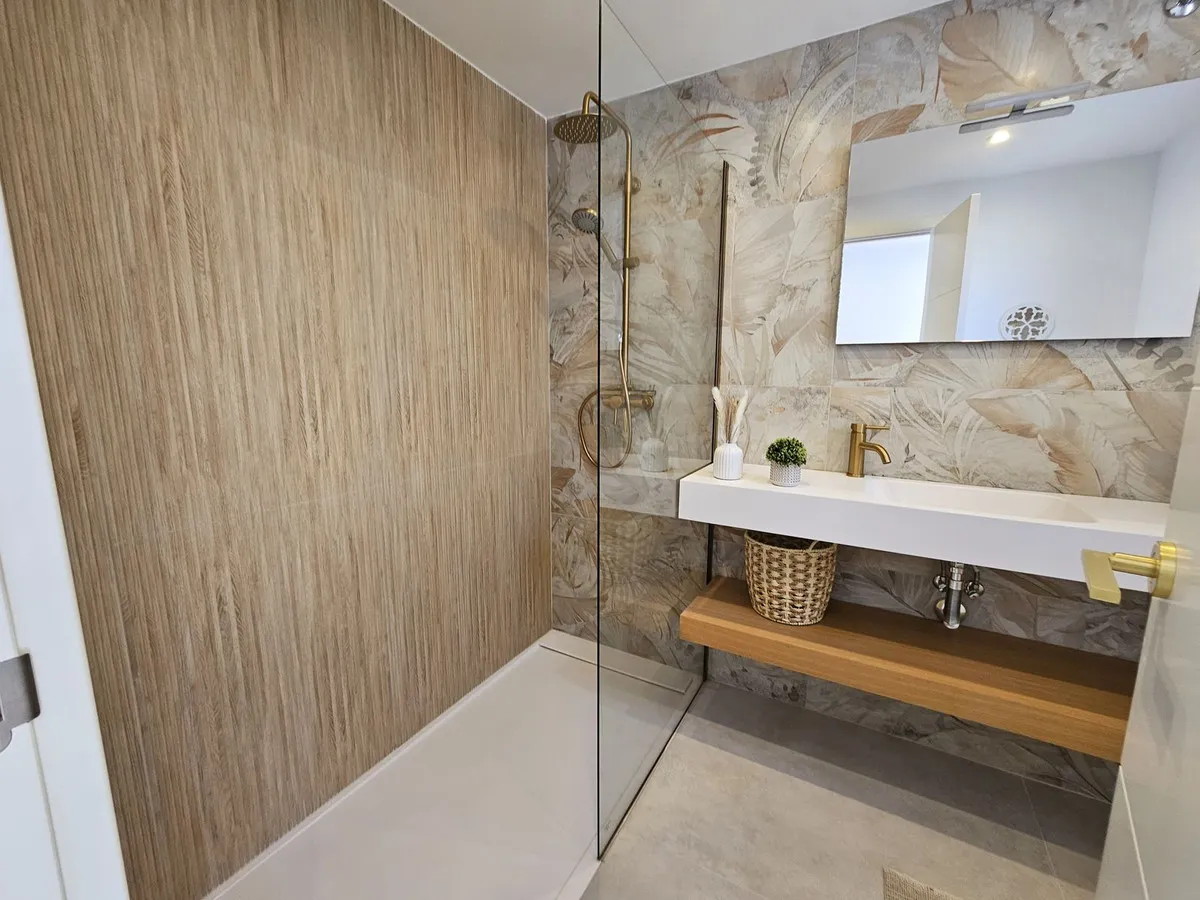 15b90895-8ace-4c05-8a50-d2a090916ea0