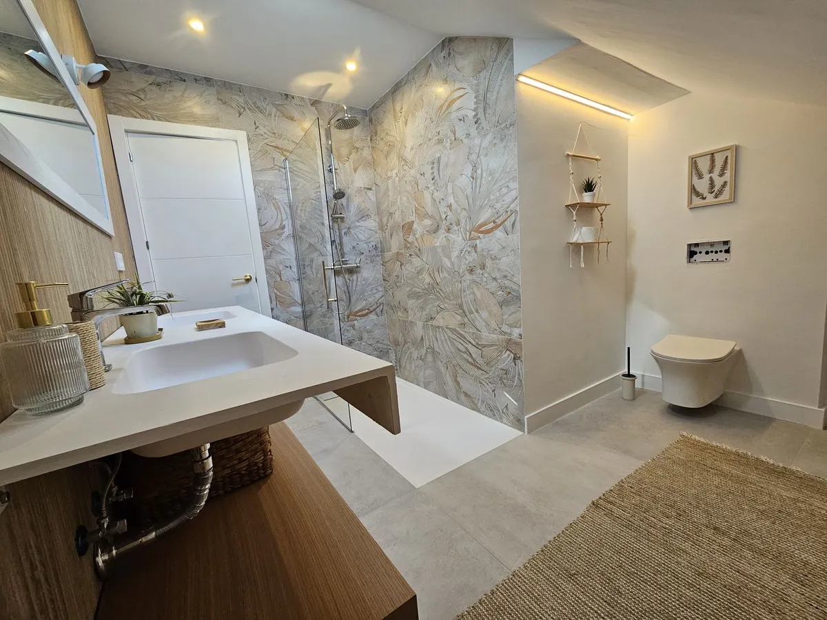 d363a737-2853-465a-ac3e-75b5bdf29984