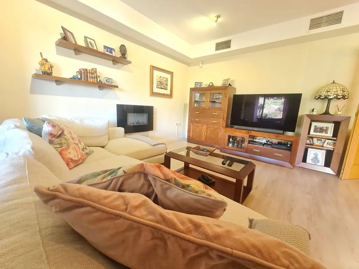 65d07964-e0ab-41c1-970a-82bdf5e653a2