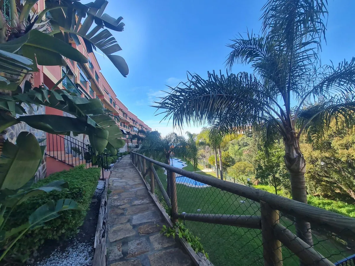 c8a18dff-2b7b-4fc2-9966-e4ef2be0ec19