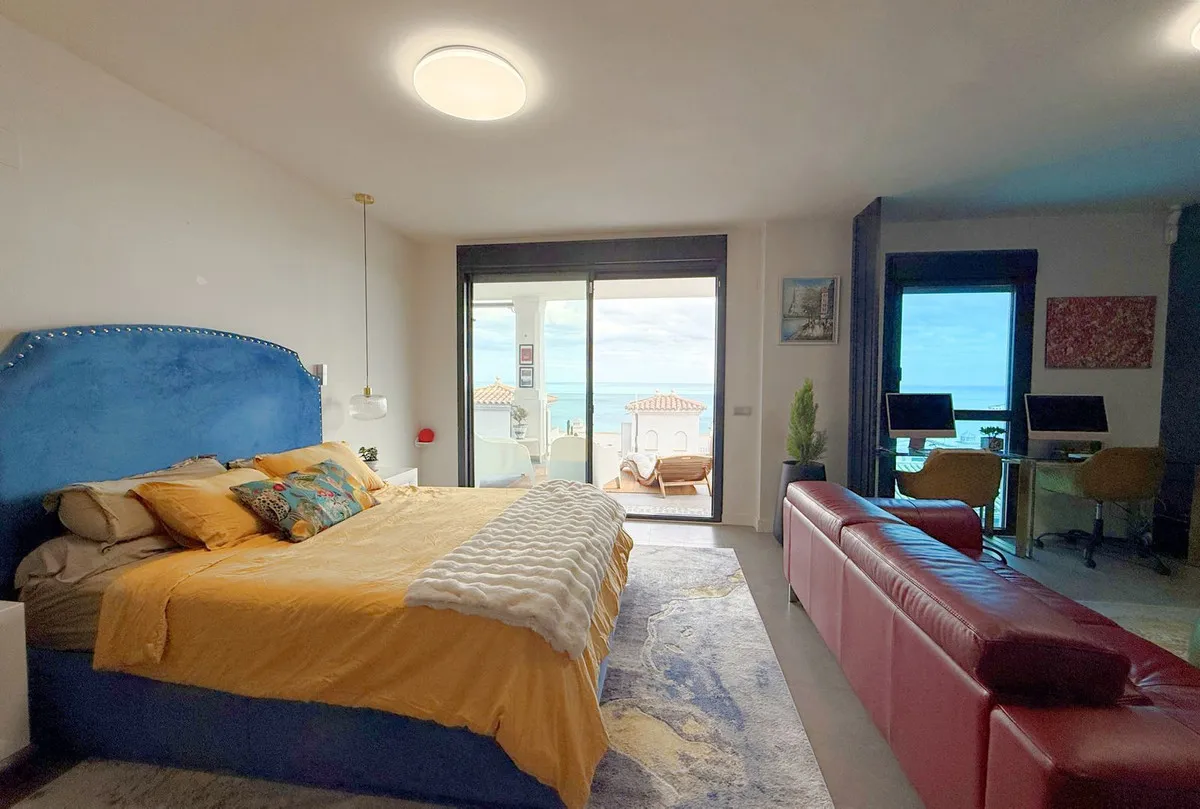 c67d9a71-ca49-48f5-8f29-42aa8dde0e19