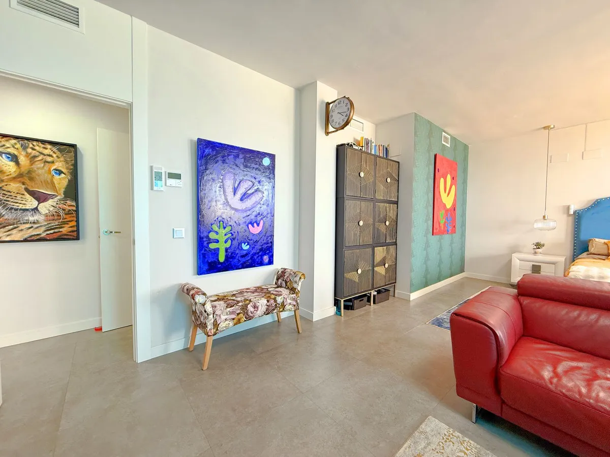 fbdcadfd-ccd2-4e01-8bf3-bdce64876a76