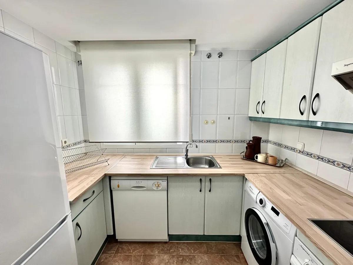 4ca08710-07f7-4796-b495-0aa5beac195c