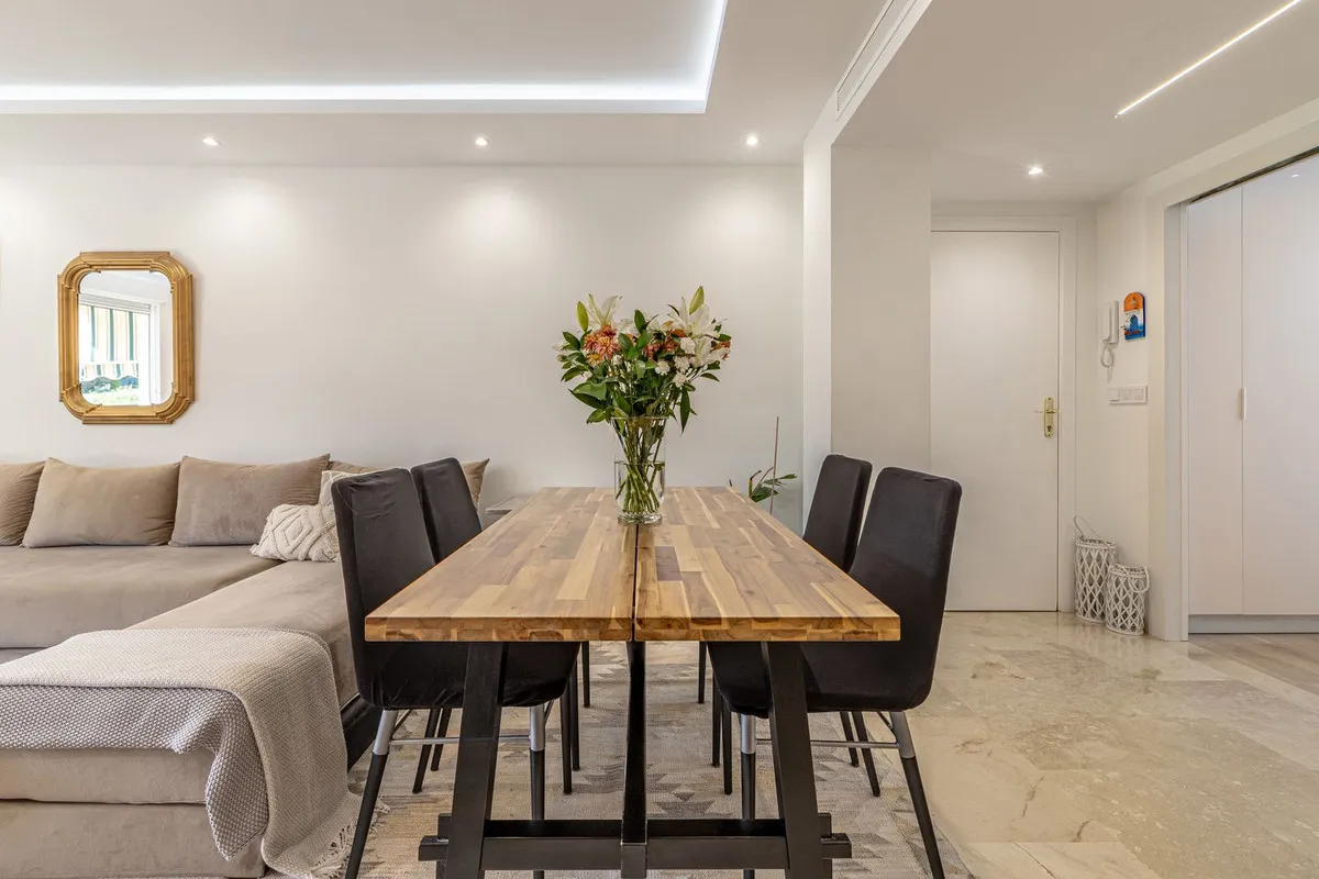 0e0235cb-176c-4a62-98cd-9b269fddd26f