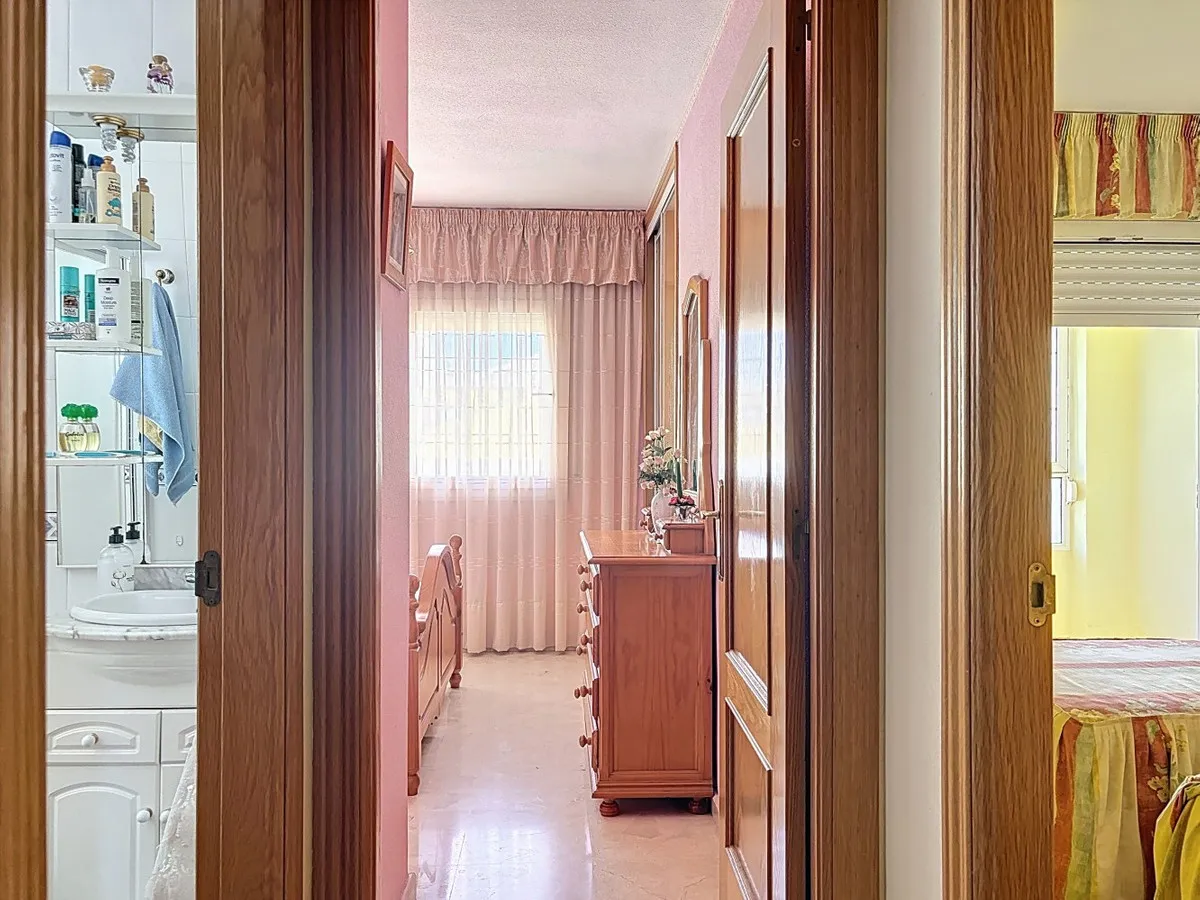 7f9b2100-7768-42d3-b653-d214ef15a189