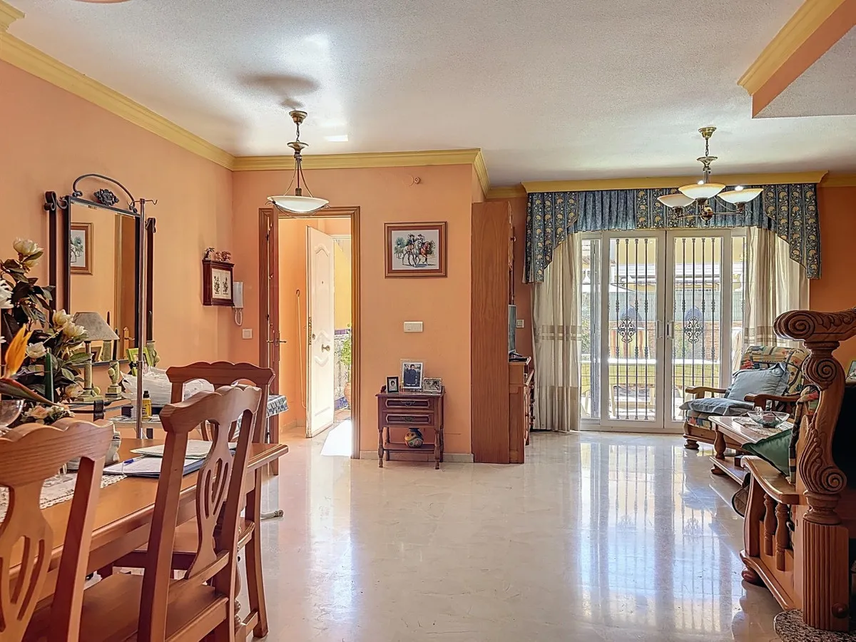 c3a2a294-c44f-49d2-aa10-6e24fcfafe8b