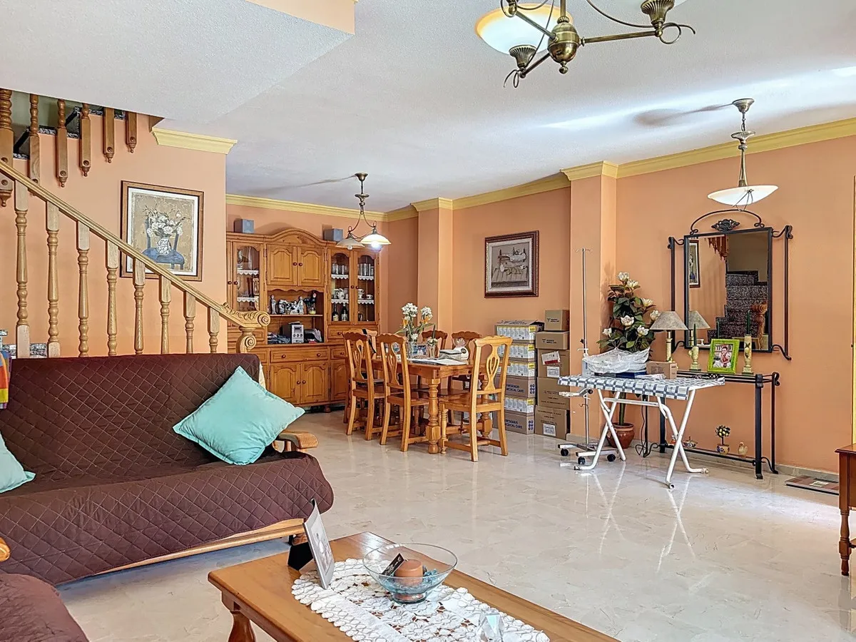 d93318f4-ea48-4d99-8024-f10fc227ae9b