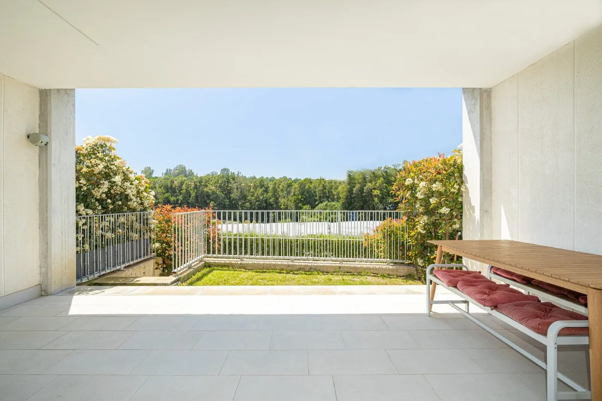 06f8e356-6704-4c9d-82de-56662fa965f0