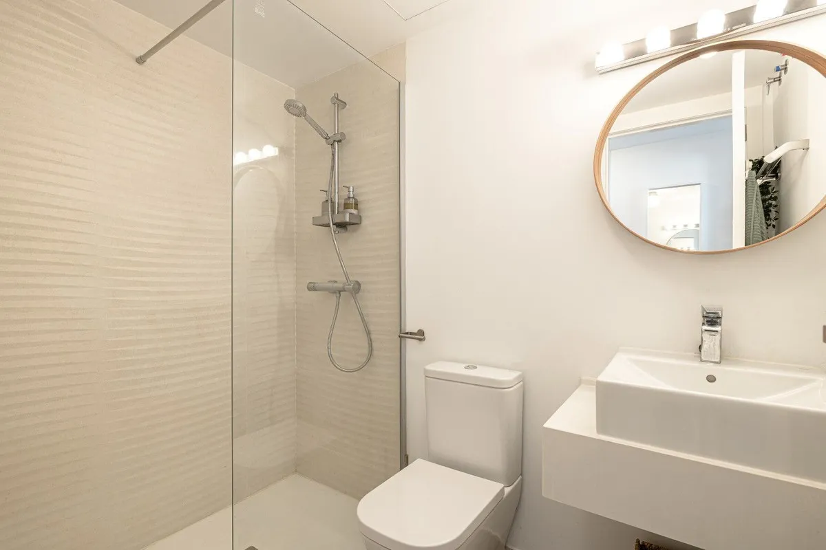 fe51b38c-7e1f-4264-996c-a43ab06b109a