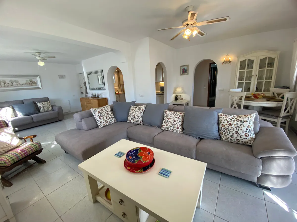 3cb3e1ff-a617-419c-83d5-5a7f334e2b5c