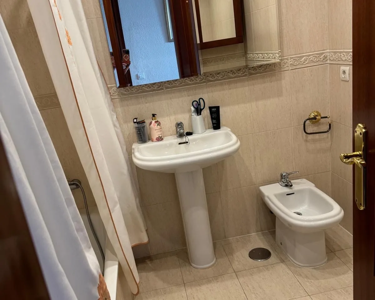 4aad54a4-d8fd-42db-a940-6bcbc676b18e