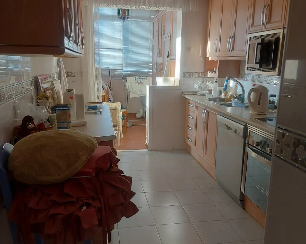 700c385a-b999-4f0c-ae76-e1acb3514581