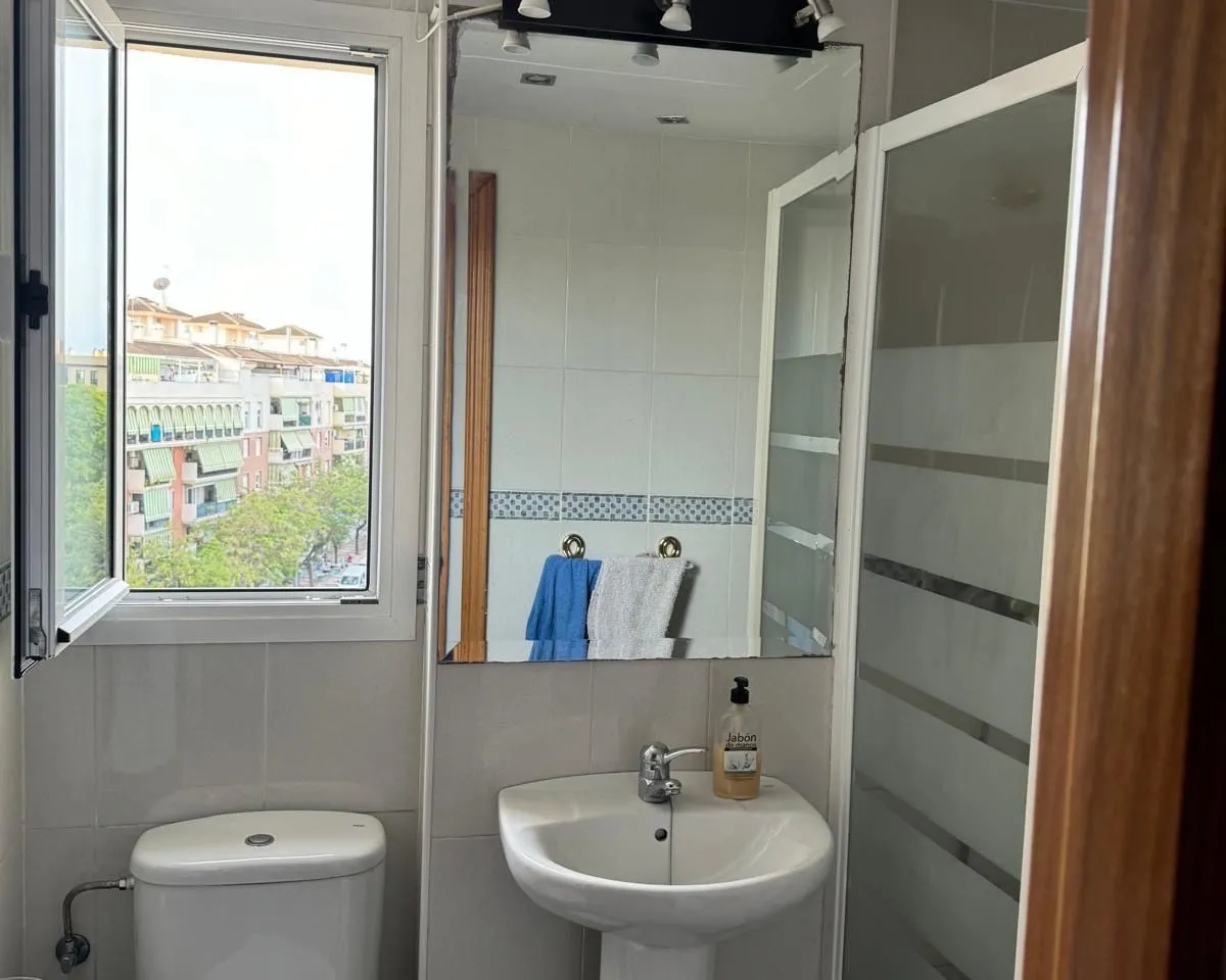 f93e4561-e0e8-450f-88b2-44a284bca8b3