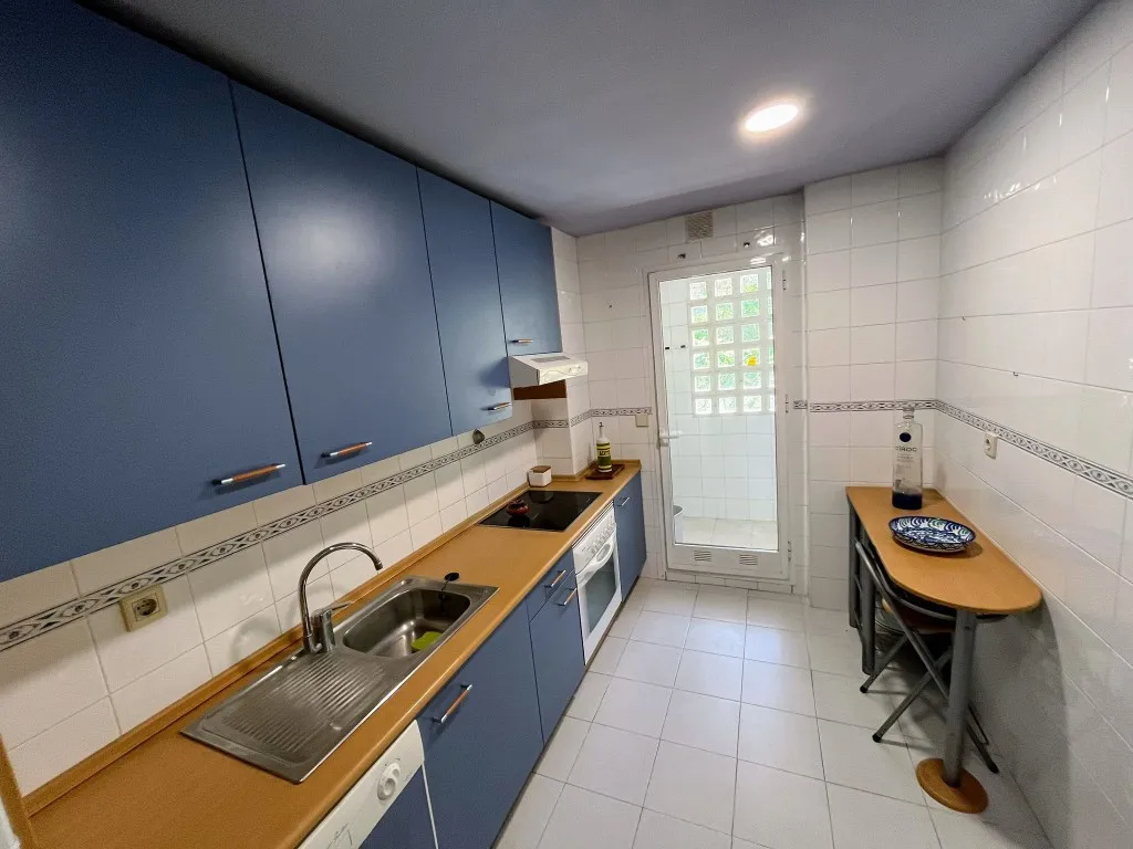 b1250c9b-8006-42a3-aec8-9aa9a0e78d33