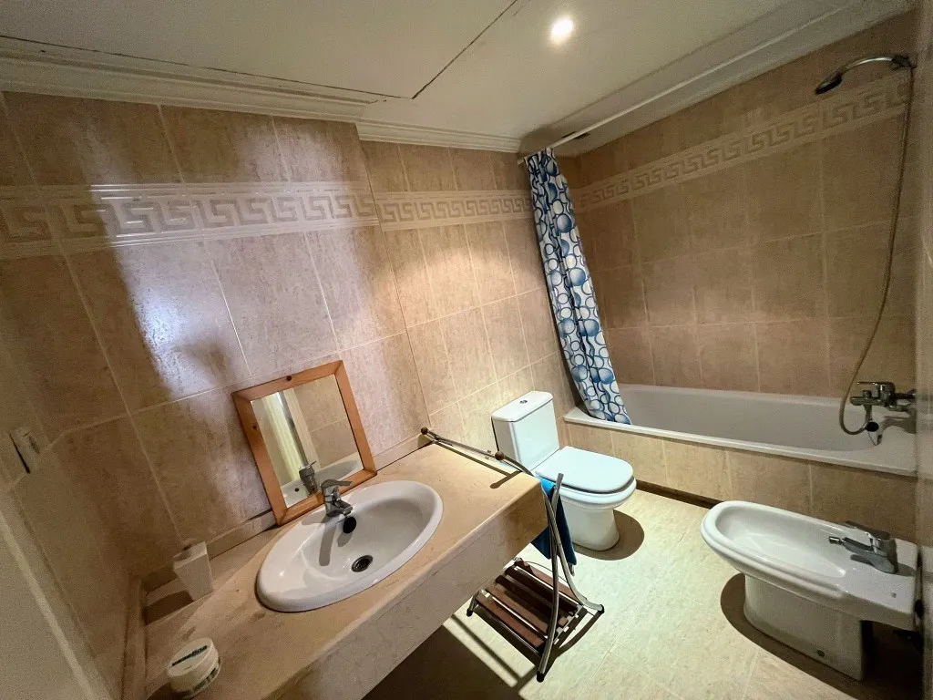 b2a556c2-ef39-45b2-99d6-d4e629680608