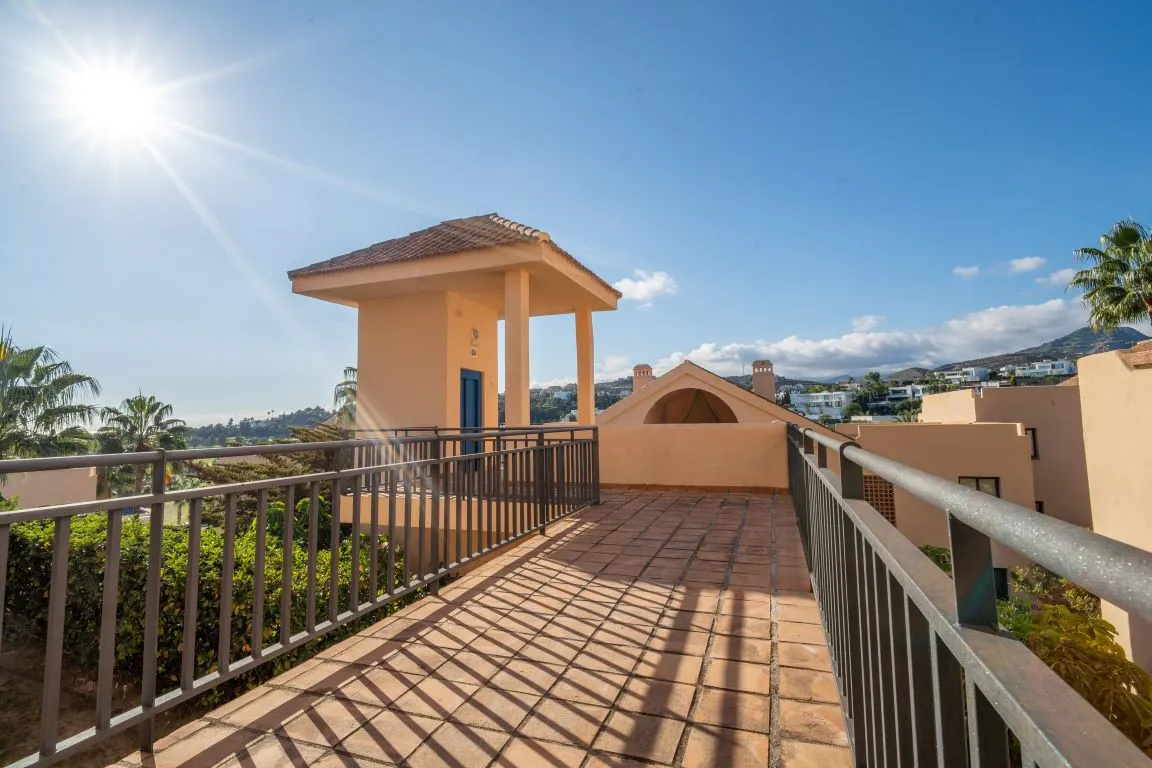 06412fb6-d738-4a70-a791-04ddbd08cdef