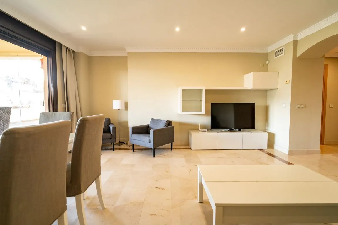 80b6d936-764e-4ffd-ba26-3734371b46c2