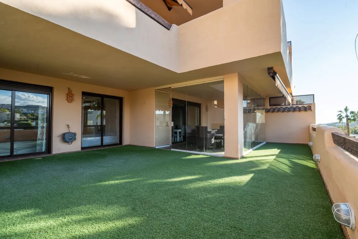 8bd8083f-f438-433e-857e-f71b218bcef9