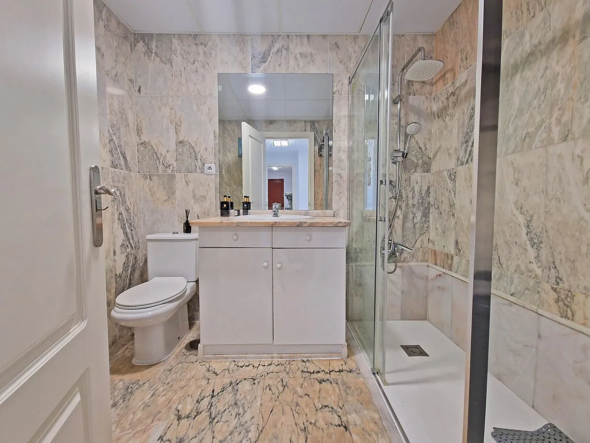 284bb8b6-242b-4fff-8a87-6c768d590b69