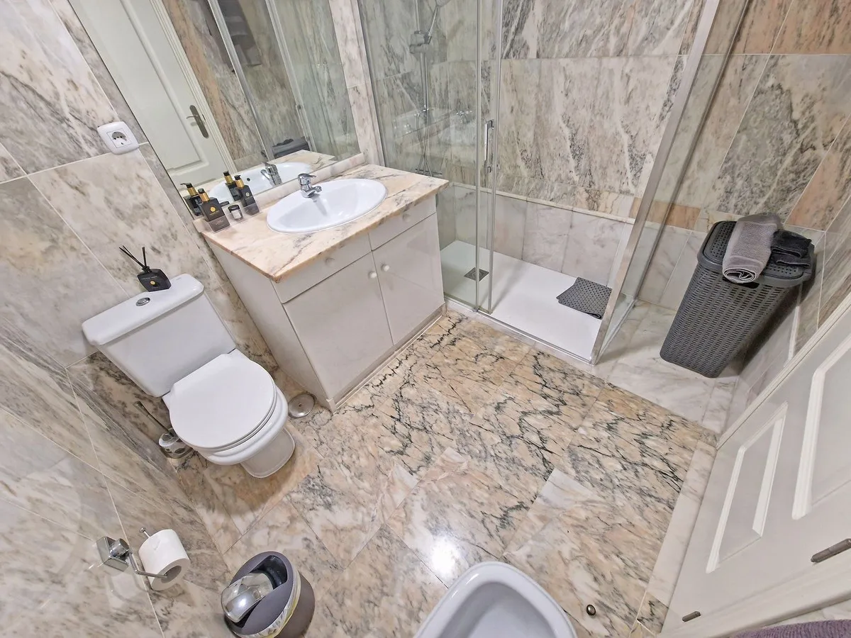 803c0224-5218-4c3e-b905-7413a2377bdb