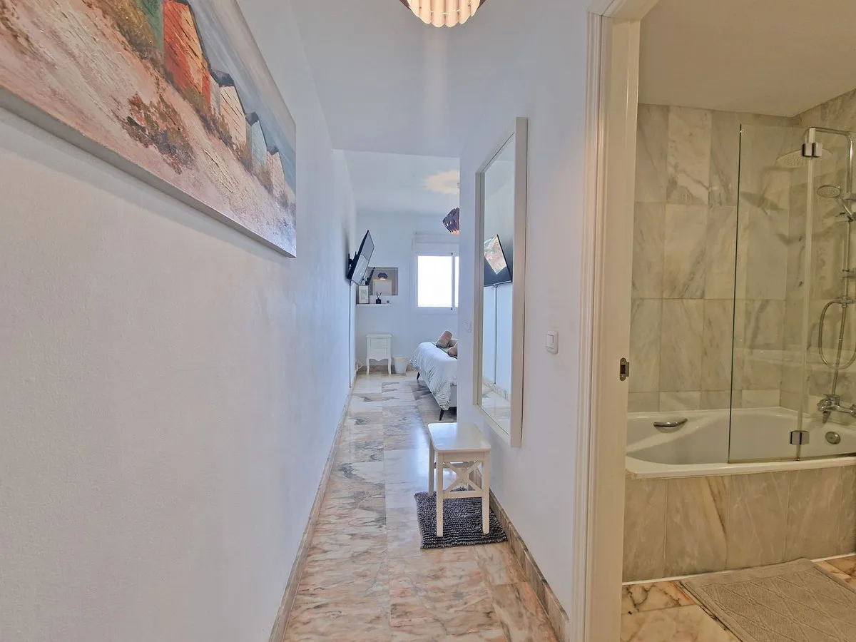 a8a5a4f2-9ef7-4b10-84d3-0b1d40e1df25