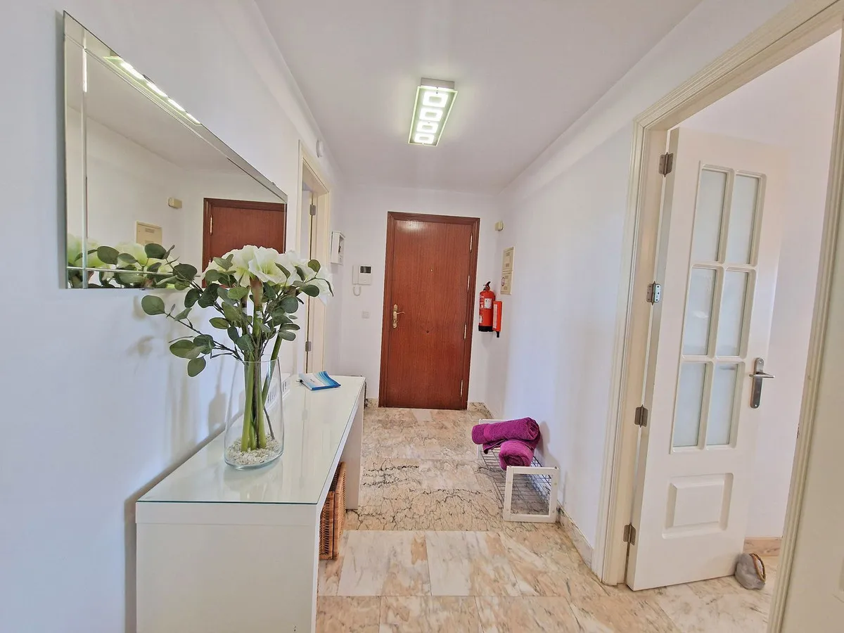 b8f989f6-053d-455b-bddc-b7ad9c90b866