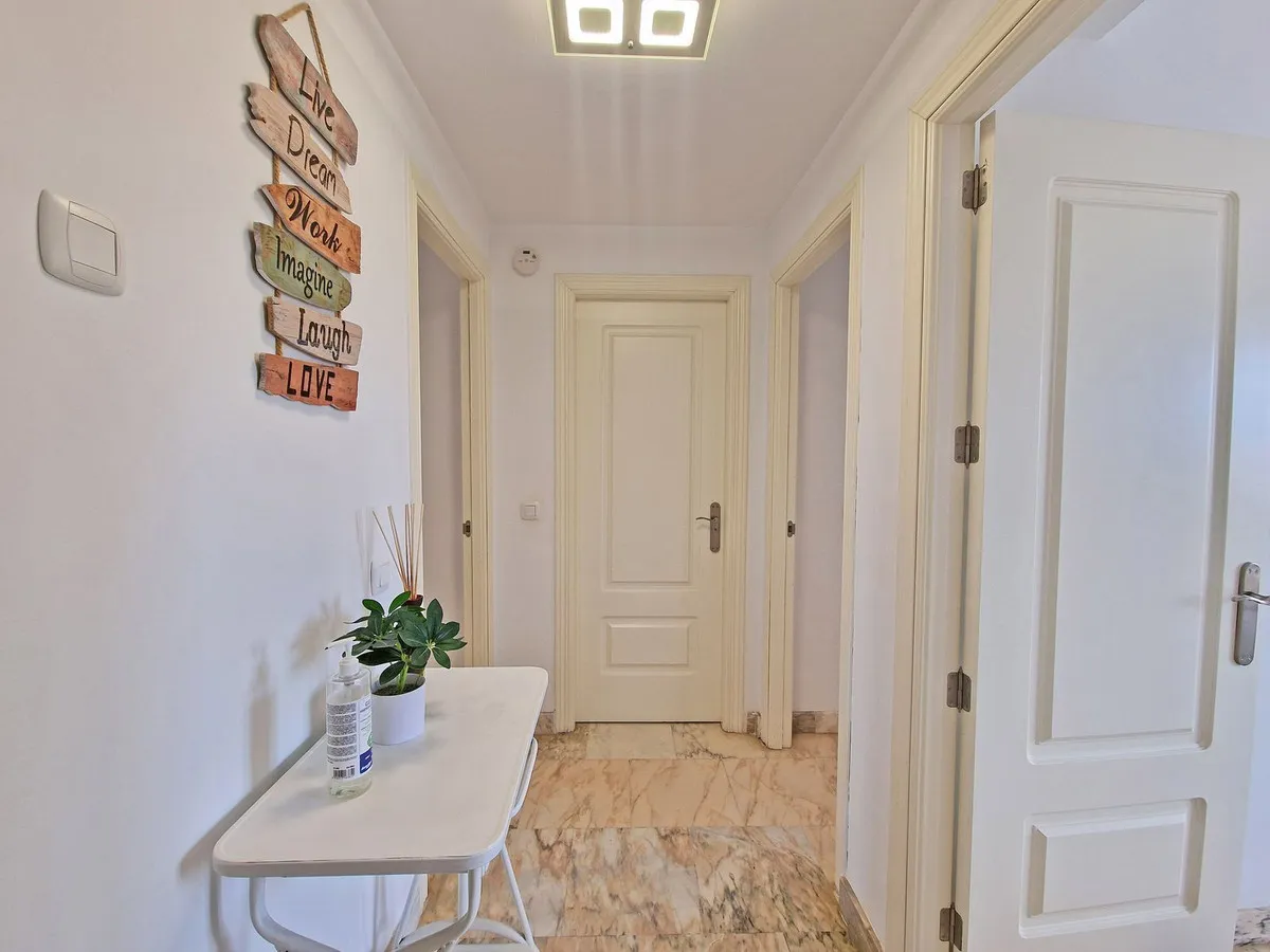 b8fd88cd-c26f-4ab6-bae4-330d1577e064