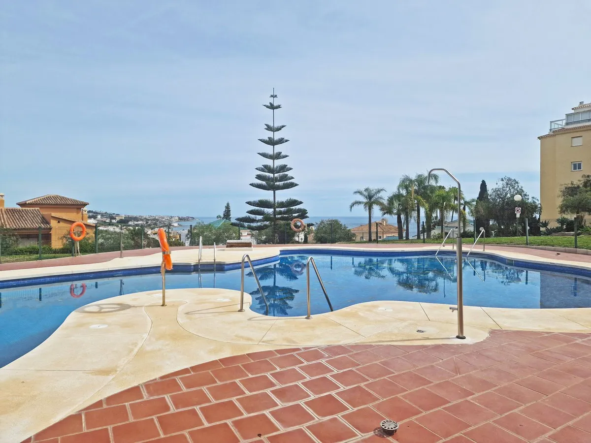 cf77c49b-f6ab-4d57-a28e-da89a27108db