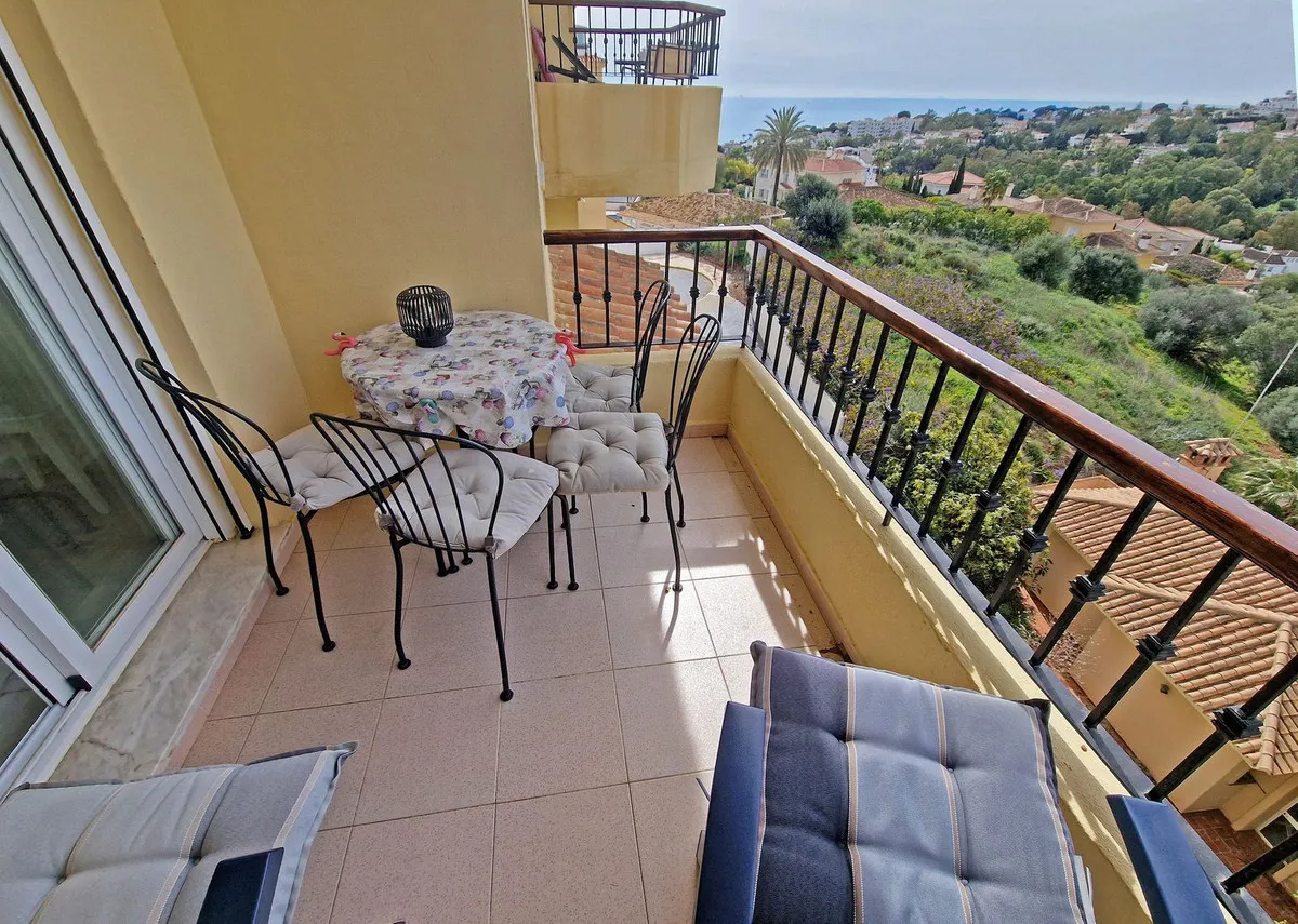 f38b90fc-2f8b-4fb8-a9ea-853499ca9481