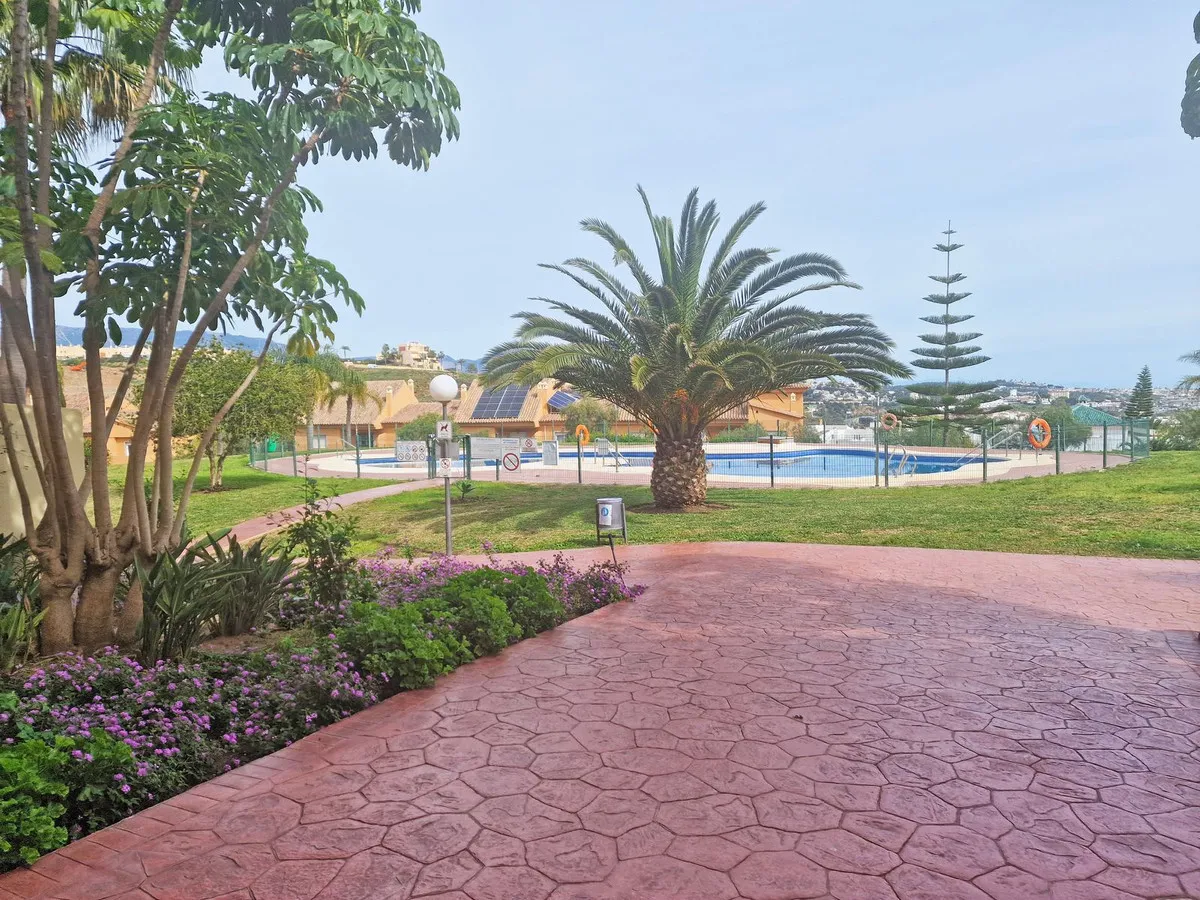 ffe387bf-21f2-408d-aa8e-ed09dffcf11a