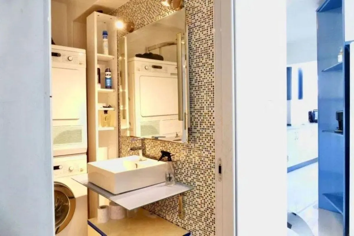 993996fd-931a-435e-ad8a-4aa3db650571