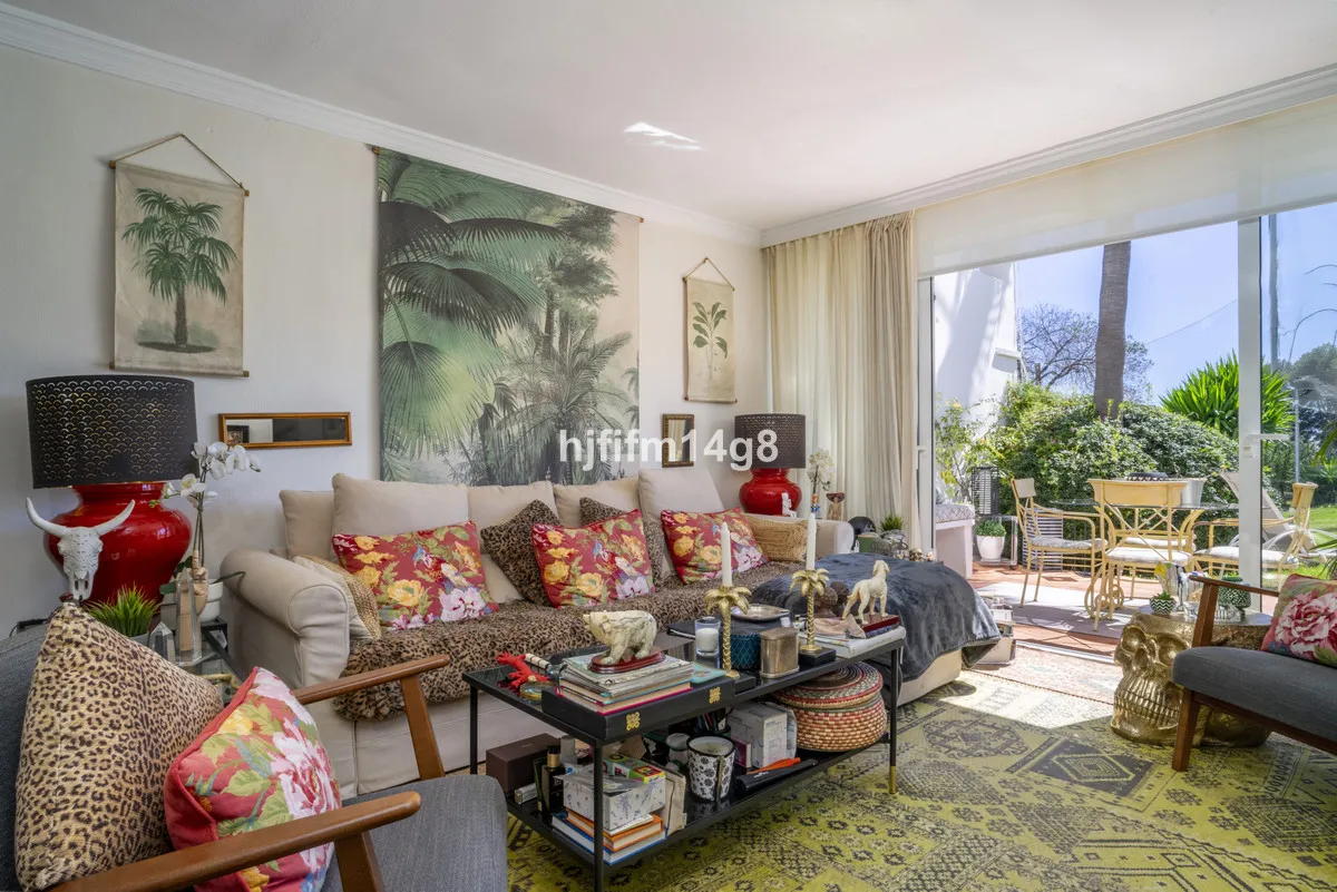 019333a1-e4c9-42fc-a01a-7da75e3b8645