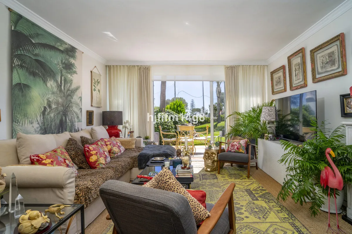 7127bdd1-45a1-4cb0-8b85-8fe6de093407