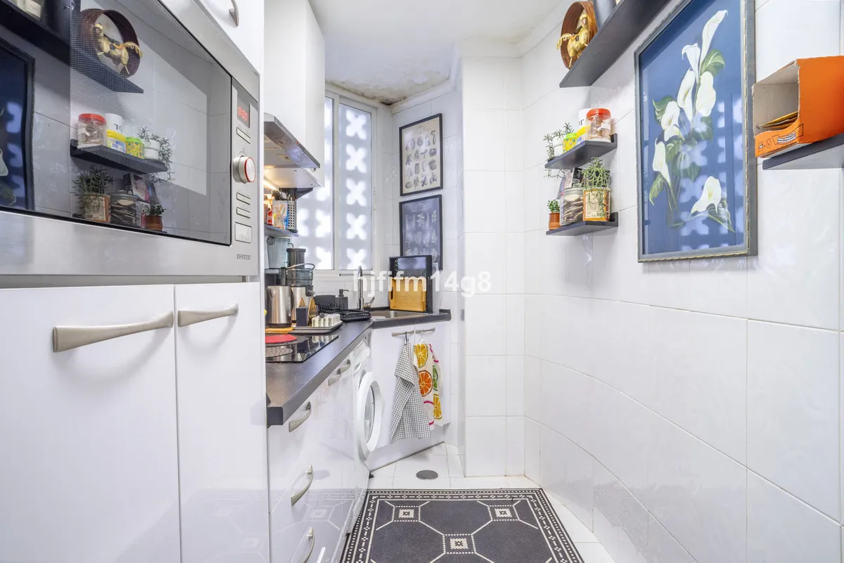 e6894345-e66f-4c29-a898-c2c91aadbe67