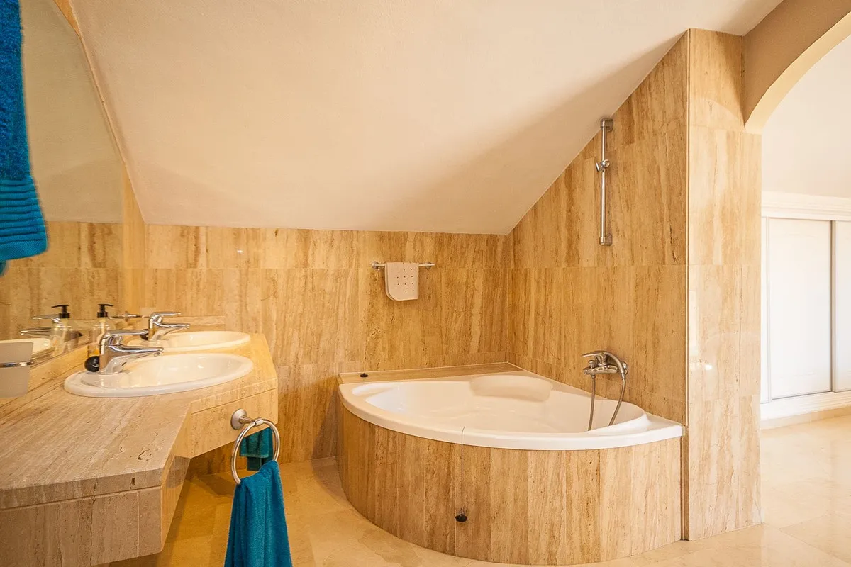 194b0416-e160-4187-9684-91d3d5dd7145