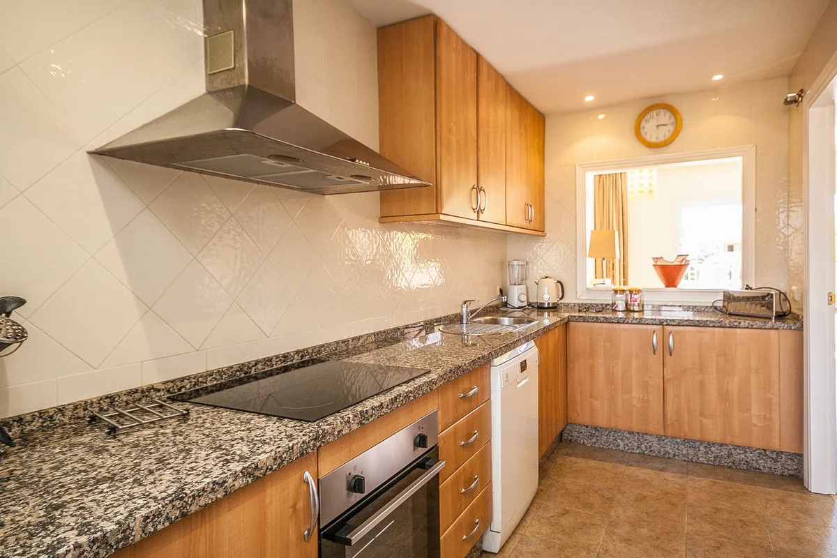 2dc668ee-c0b3-4661-813c-32053e7a8eaa