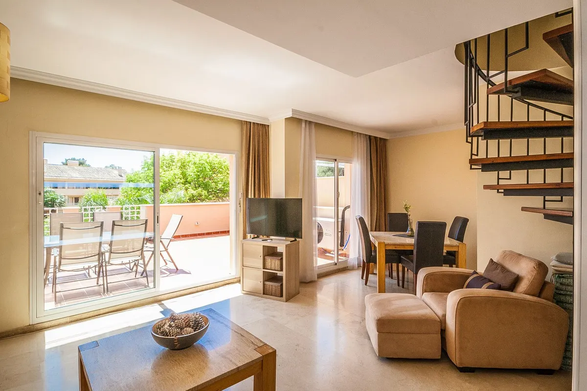 9529daf4-13ca-4799-871b-e651efb099ae