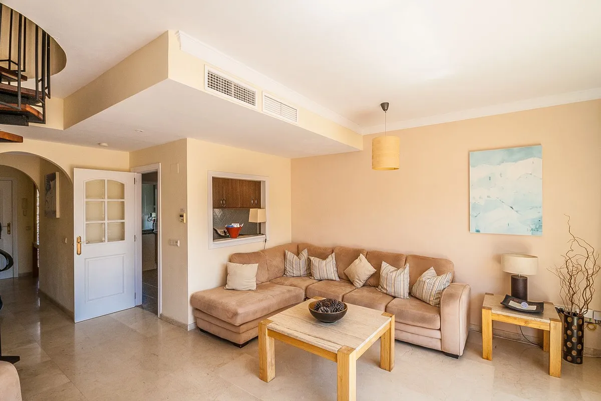 b6072d8f-3ed7-4d45-b015-a32b29467541