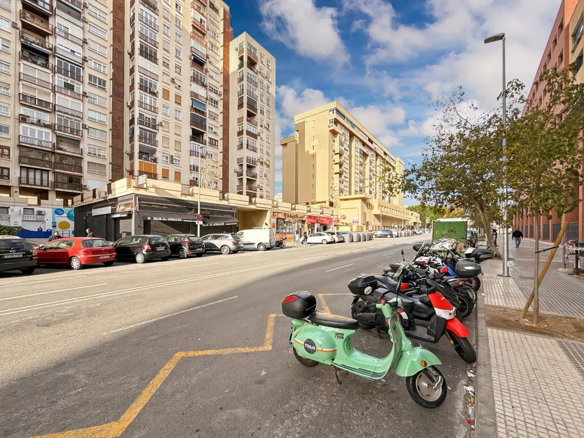 178cb239-3350-4763-a3c7-c86126a4974e