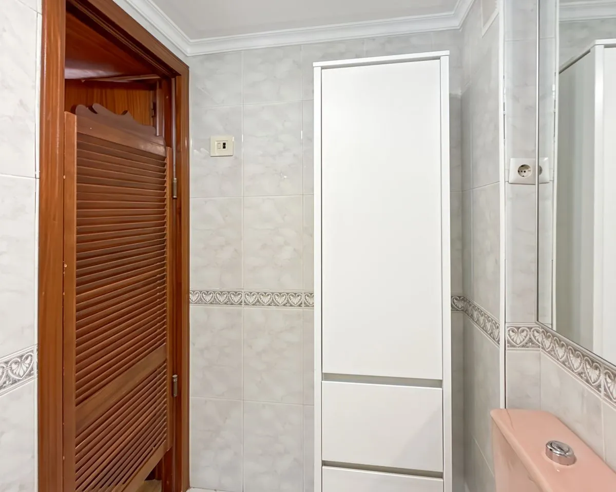 b9dfe7ab-0b64-41bc-91db-06f098cef51c