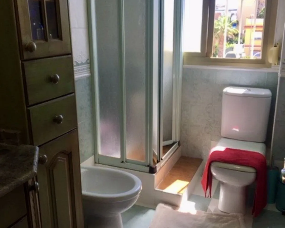 06ac93d4-2520-4463-894e-6d35c6e9b461