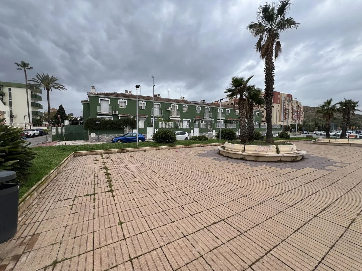 2ccff3aa-fa97-4766-b5f3-d4cdfacd29e3